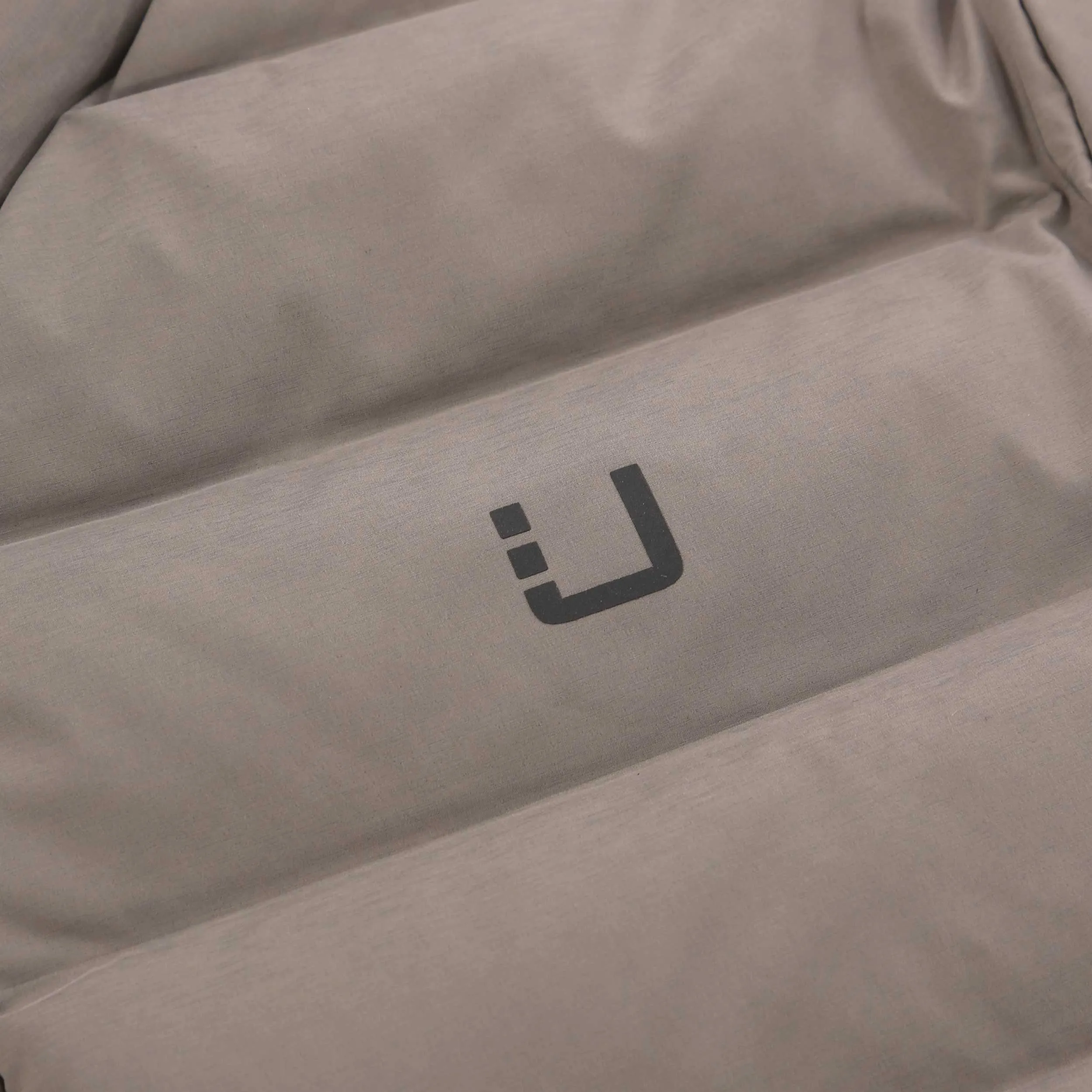 UBR Sonic Jacket in Dark Sand